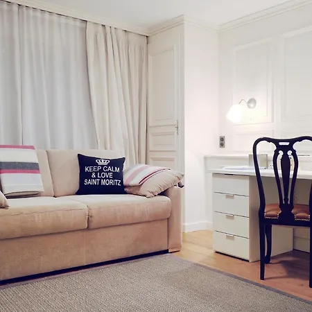Attika Grevas Apartman *